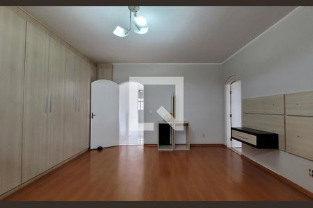 Casa para alugar com 300m², 3 quartos e 4 vagasSuíte 
