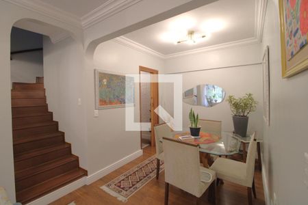 Sala de casa à venda com 3 quartos, 200m² em Campo Grande, São Paulo
