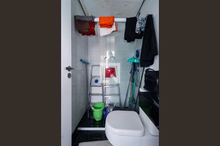 Apartamento à venda com 227m², 3 quartos e 2 vagas Apartamento à venda com 227m², 3 quartos e 2 vagasÁrea de Serviço