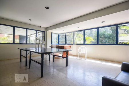 Apartamento à venda com 227m², 3 quartos e 2 vagas Apartamento à venda com 227m², 3 quartos e 2 vagasSalão de jogos