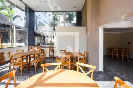 Apartamento à venda com 227m², 3 quartos e 2 vagas Apartamento à venda com 227m², 3 quartos e 2 vagasÁrea comum - Salão de festas