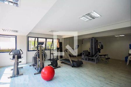 Apartamento à venda com 227m², 3 quartos e 2 vagas Apartamento à venda com 227m², 3 quartos e 2 vagasÁrea comum - Academia