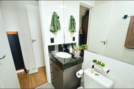 Apartamento à venda com 74m², 3 quartos e 3 vagasBanheiro da Suíte