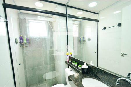 Apartamento à venda com 74m², 3 quartos e 3 vagasBanheiro social