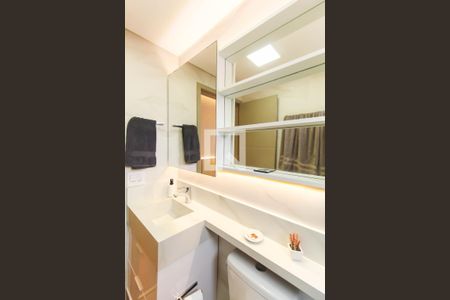 Apartamento à venda com 65m², 2 quartos e 1 vaga Apartamento à venda com 65m², 2 quartos e 1 vagaBanheiro da Suíte 2