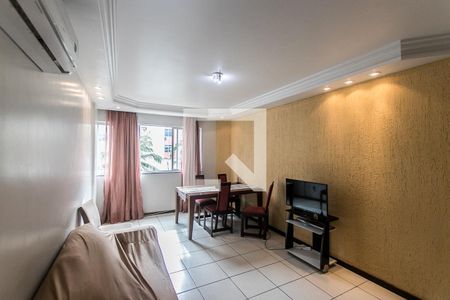 Apartamento para alugar com 78m², 2 quartos e 1 vagaSala