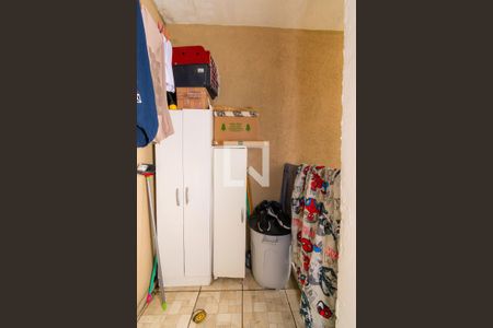 Casa à venda com 195m², 6 quartos e 2 vagas Casa à venda com 195m², 6 quartos e 2 vagasÁrea de Serviço