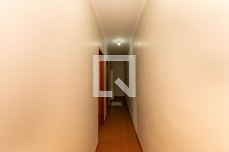 Casa à venda com 195m², 6 quartos e 2 vagas Casa à venda com 195m², 6 quartos e 2 vagasCorredor