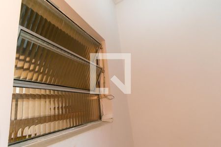 Casa à venda com 195m², 6 quartos e 2 vagas Casa à venda com 195m², 6 quartos e 2 vagasLavabo
