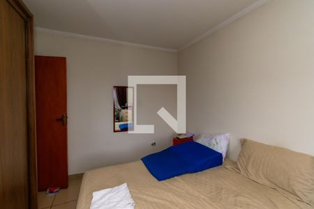 Casa à venda com 195m², 6 quartos e 2 vagas Casa à venda com 195m², 6 quartos e 2 vagasCasa 2 - Quarto 2