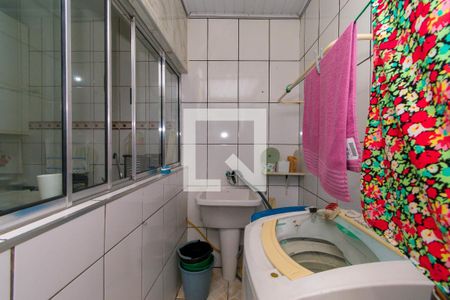 Casa à venda com 195m², 6 quartos e 2 vagas Casa à venda com 195m², 6 quartos e 2 vagasCasa 3 - Área de Serviço