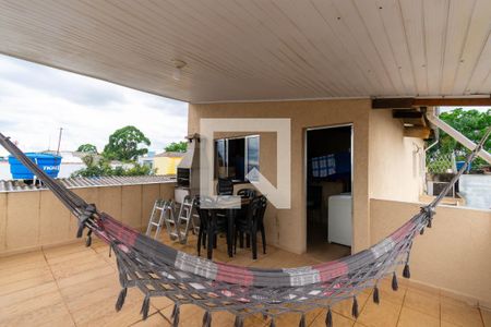 Casa à venda com 195m², 6 quartos e 2 vagas Casa à venda com 195m², 6 quartos e 2 vagasTerraço