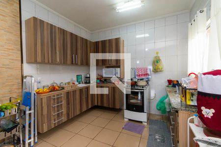 Casa à venda com 195m², 6 quartos e 2 vagas Casa à venda com 195m², 6 quartos e 2 vagasCasa 2 - Cozinha