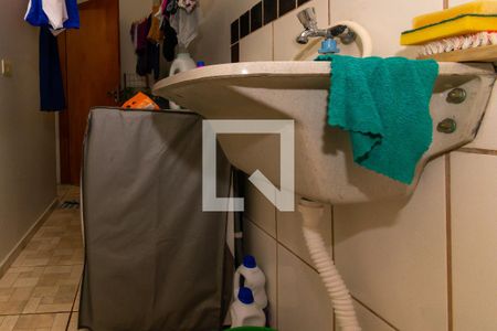 Casa à venda com 195m², 6 quartos e 2 vagas Casa à venda com 195m², 6 quartos e 2 vagasÁrea de Serviço