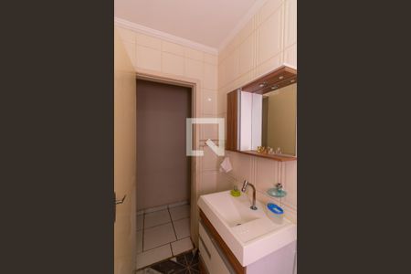 Casa à venda com 195m², 6 quartos e 2 vagas Casa à venda com 195m², 6 quartos e 2 vagasCasa 3 - Banheiro