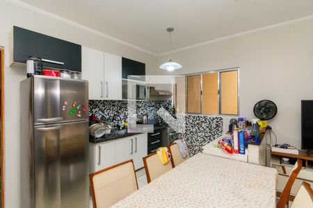Casa à venda com 195m², 6 quartos e 2 vagas Casa à venda com 195m², 6 quartos e 2 vagasCozinha