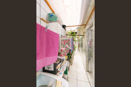 Casa à venda com 195m², 6 quartos e 2 vagas Casa à venda com 195m², 6 quartos e 2 vagasCasa 3 - Área de Serviço