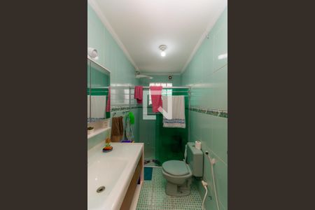 Casa à venda com 195m², 6 quartos e 2 vagas Casa à venda com 195m², 6 quartos e 2 vagasCasa 2 - Banheiro