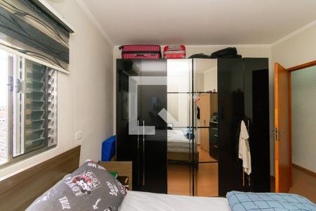 Casa à venda com 195m², 6 quartos e 2 vagas Casa à venda com 195m², 6 quartos e 2 vagasQuarto 2