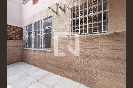 Apartamento para alugar com 80m², 2 quartos e 1 vagaQuintal