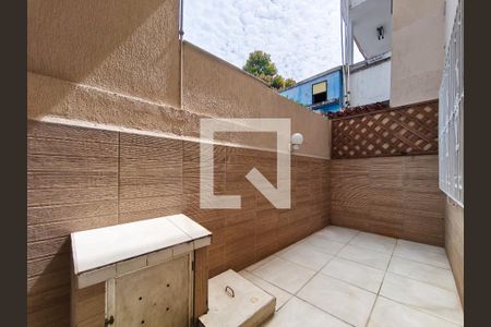 Apartamento para alugar com 80m², 2 quartos e 1 vagaQuintal