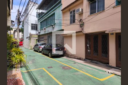 Apartamento para alugar com 80m², 2 quartos e 1 vagaFachada