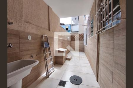 Apartamento para alugar com 80m², 2 quartos e 1 vagaÁrea de Serviço