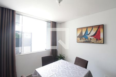 Casa à venda com 90m², 3 quartos e 1 vagaCopa