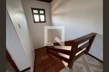 Casa para alugar com 250m², 5 quartos e 2 vagas Casa para alugar com 250m², 5 quartos e 2 vagasHall