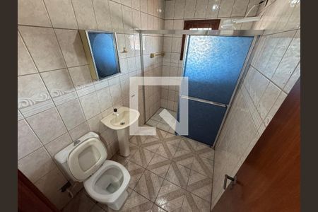 Casa para alugar com 250m², 5 quartos e 2 vagas Casa para alugar com 250m², 5 quartos e 2 vagasBanheiro