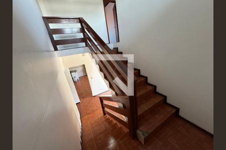 Casa para alugar com 250m², 5 quartos e 2 vagas Casa para alugar com 250m², 5 quartos e 2 vagasHall