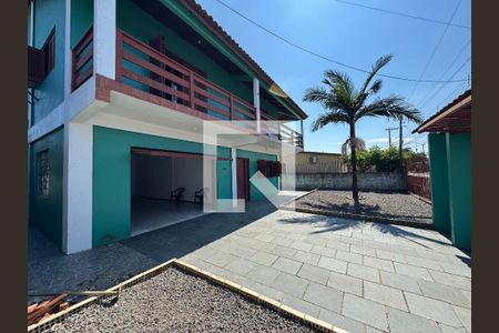 Casa para alugar com 250m², 5 quartos e 2 vagas Casa para alugar com 250m², 5 quartos e 2 vagasÁrea comum