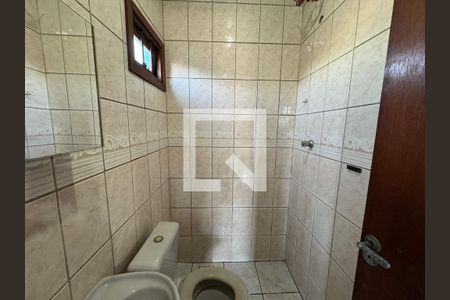 Casa para alugar com 250m², 5 quartos e 2 vagas Casa para alugar com 250m², 5 quartos e 2 vagasBanheiro