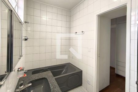 Casa à venda com 725m², 4 quartos e 4 vagasBanheiro do Quarto 2