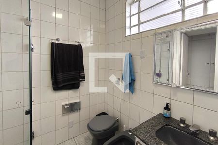 Casa à venda com 725m², 4 quartos e 4 vagasBanheiro do Quarto 2