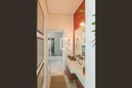 Casa de condomínio à venda com 480m², 4 quartos e 2 vagasLavabo