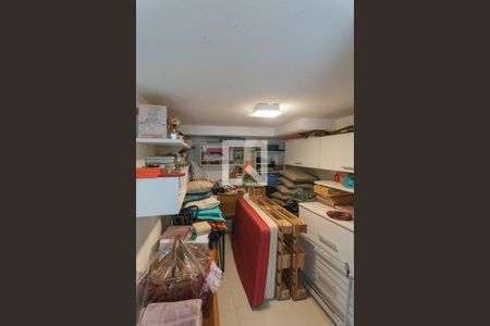 Casa de condomínio à venda com 480m², 4 quartos e 2 vagasQuarto de Serviço