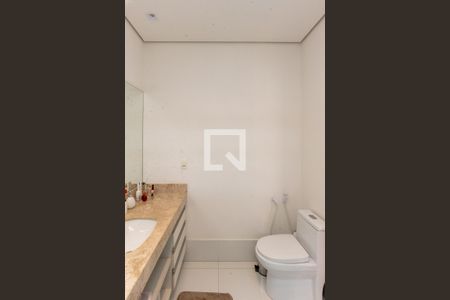 Casa de condomínio à venda com 480m², 4 quartos e 2 vagasBanheiro da Suíte 2