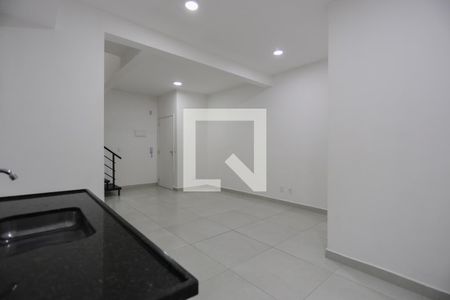 Cozinha de casa de condomínio para alugar com 2 quartos, 70m² em Casa Verde Alta, São Paulo