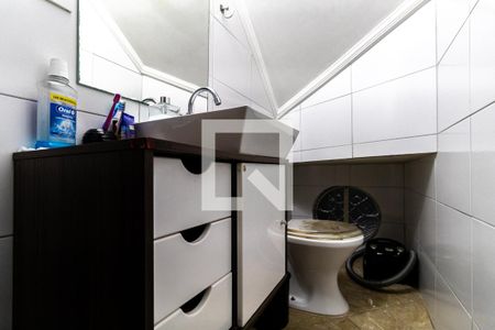 Casa à venda com 220m², 3 quartos e 2 vagasLavabo