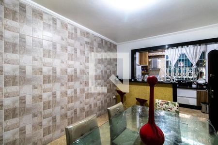 Casa à venda com 220m², 3 quartos e 2 vagasCozinha 