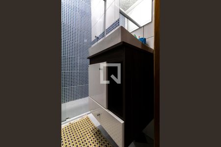 Casa à venda com 220m², 3 quartos e 2 vagasBanheiro Suíte 