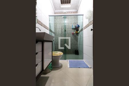 Casa à venda com 220m², 3 quartos e 2 vagasBanheiro 