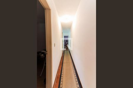 Casa à venda com 220m², 4 quartos e 1 vagaCorredor