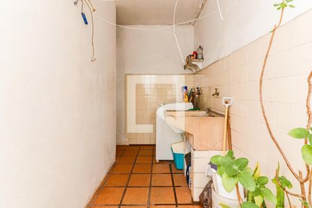 Casa à venda com 220m², 4 quartos e 1 vagaLavanderia