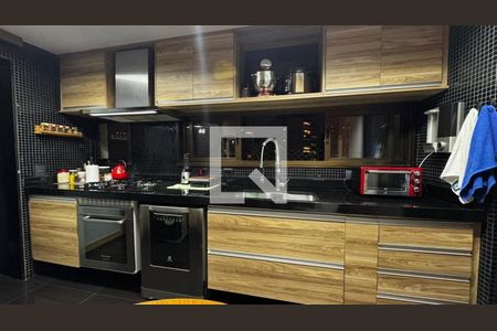 Apartamento à venda com 194m², 3 quartos e 2 vagas Apartamento à venda com 194m², 3 quartos e 2 vagasFoto 11