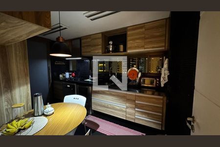 Apartamento à venda com 194m², 3 quartos e 2 vagas Apartamento à venda com 194m², 3 quartos e 2 vagasFoto 08