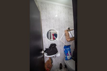 Casa à venda com 220m², 3 quartos e 4 vagasBanheiro de serviço