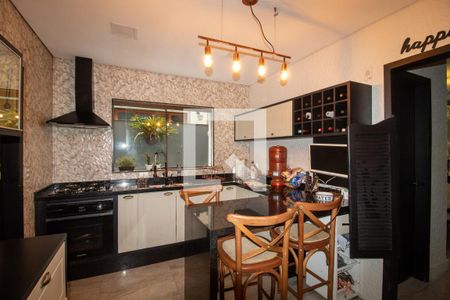 Casa à venda com 220m², 3 quartos e 4 vagasCozinha