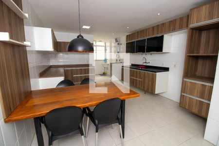 Apartamento à venda com 297m², 5 quartos e 3 vagasCozinha